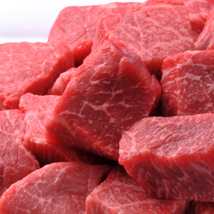 松阪牛モモ肉角切りステーキ