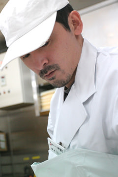 石井亨