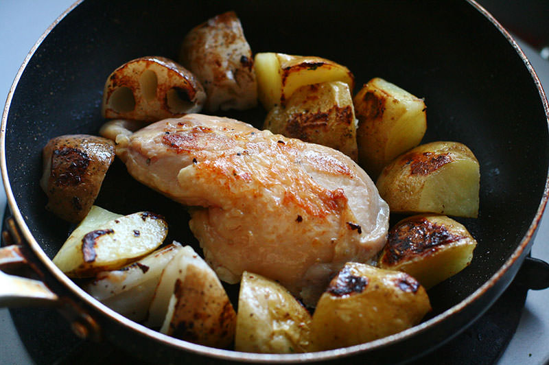 鶏のコンフィと根菜のロースト