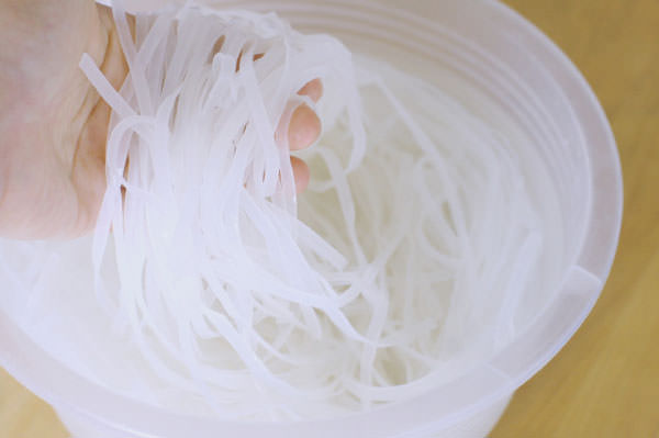 牛すじとカレースパイスのフォー