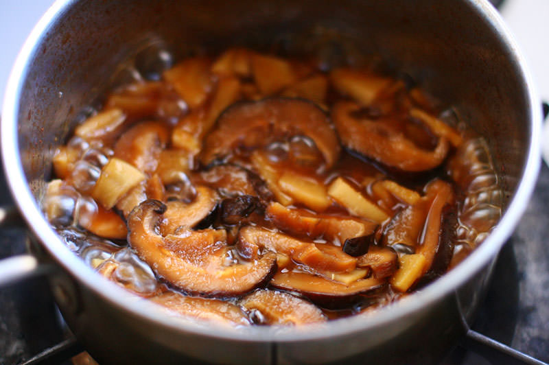 お家で簡単　角煮の蒸しまんじゅう