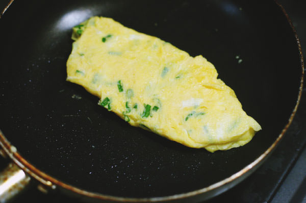 オイスターソースが味の決め手、こってり牛肉のバインミー