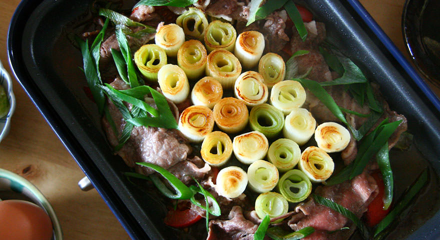 ネギとトマトの牛鍋