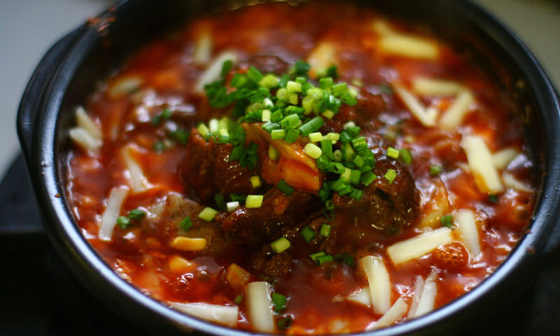 牛すじ肉のタッカルビ風